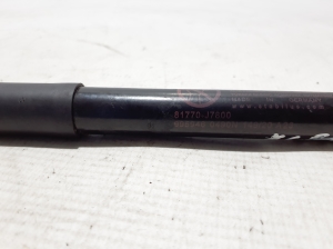Kia XCEED I (2019–2026) Trunk lid strut 81770J7800 - 2