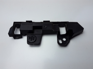 Front bumper bracket - 13356871