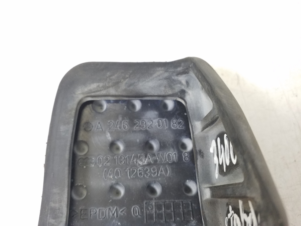 MERCEDES-BENZ GLA-Class X156 (2013-2020) Brake pedal holder A2462920182 22969627