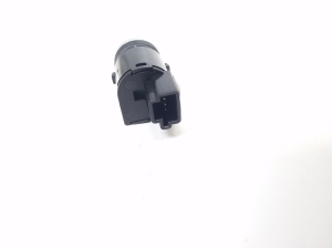 Maserati Ghibli (2013–2026) Trunk opening switch 68141864AA - 2