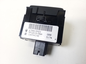 Maserati Ghibli (2013–2026) Headlight leveling switch 670019921 - 2