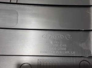 Kia XCEED I (2019–2026) Vidējā statņa iekšējā apdare 85836J7001 - 3