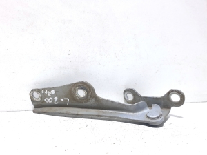 Mitsubishi L 200 (2006–2015) Hood hinge - 2
