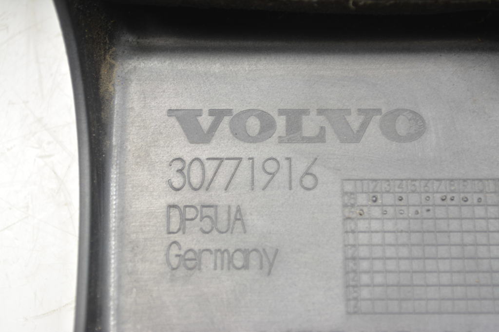VOLVO XC60 1 generation (2008-2017) Engine Cover 30771916 25050580