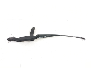  Windshield wiper blade 