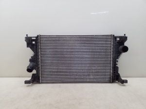 Vahejahuti radiaator - A2475006100