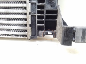 Mercedes Benz A-Class 177 (2018–2026) Vahejahuti radiaator A2475006100 - 4