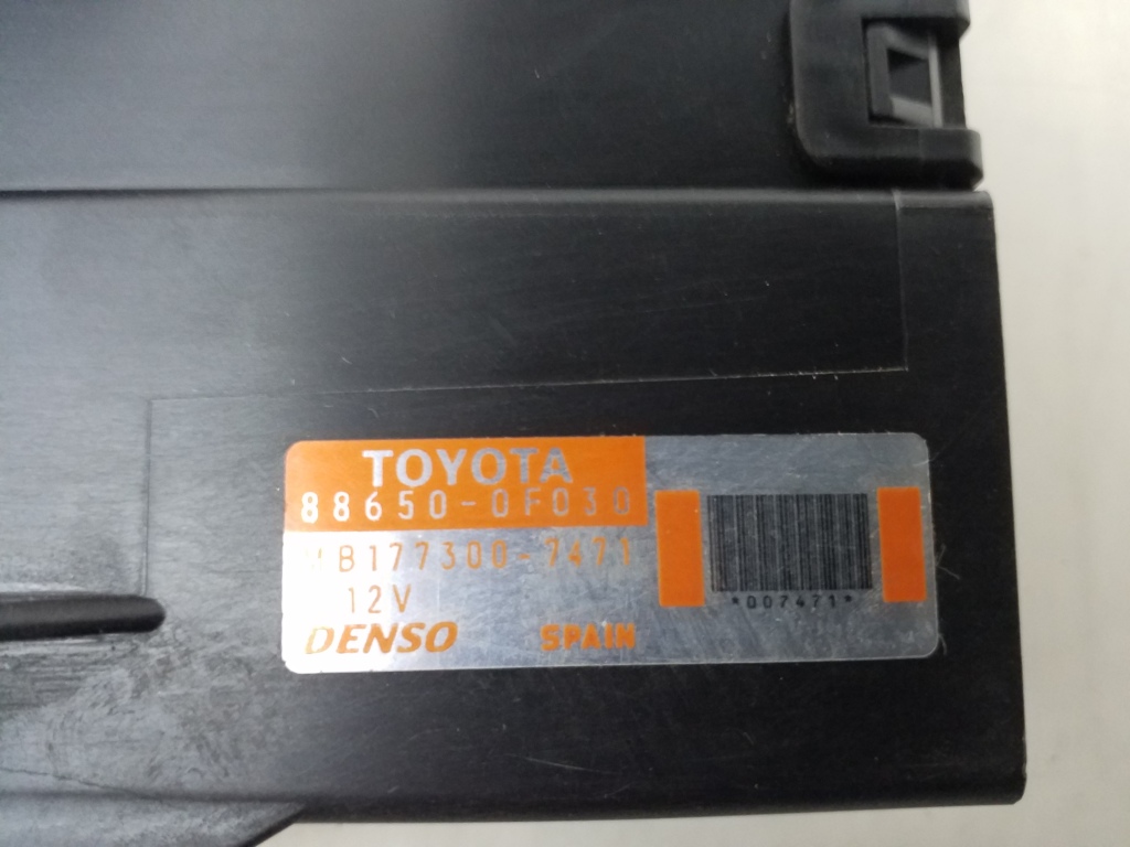 TOYOTA Corolla Verso 1 generation (2001-2009) Muut ohjausyksiköt 886500F030 20980596