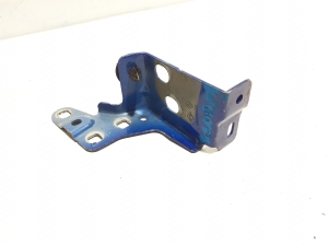 Front fender bracket - 260922286R