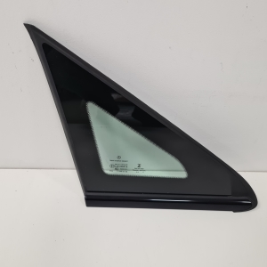 Front body quarter glass - A4476734300