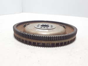  Clutch flywheel 