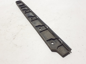  Rear bumper bracket 