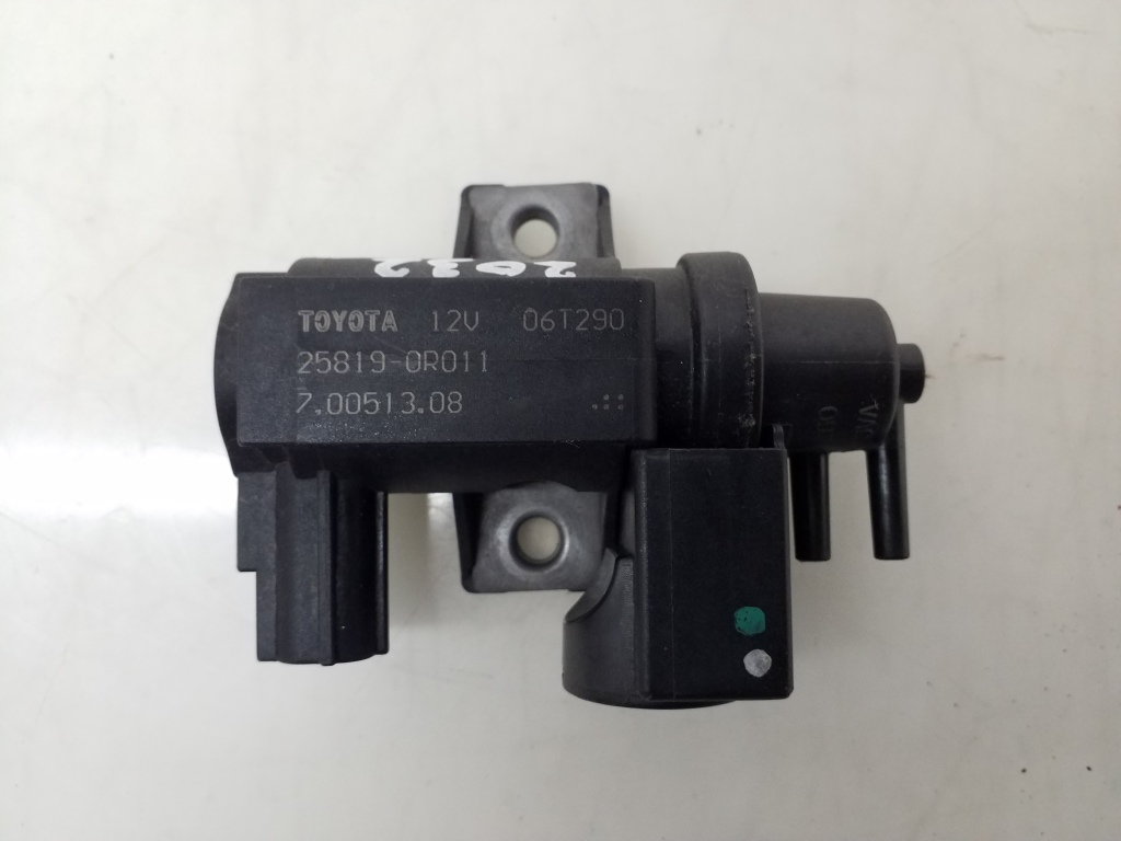 TOYOTA Corolla Verso 1 generation (2001-2009) Solenoid Valve 258190R011 20980595