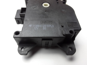 TOYOTA Auris E18 (2012–2018) Heater flap actuator 138002810 - 3