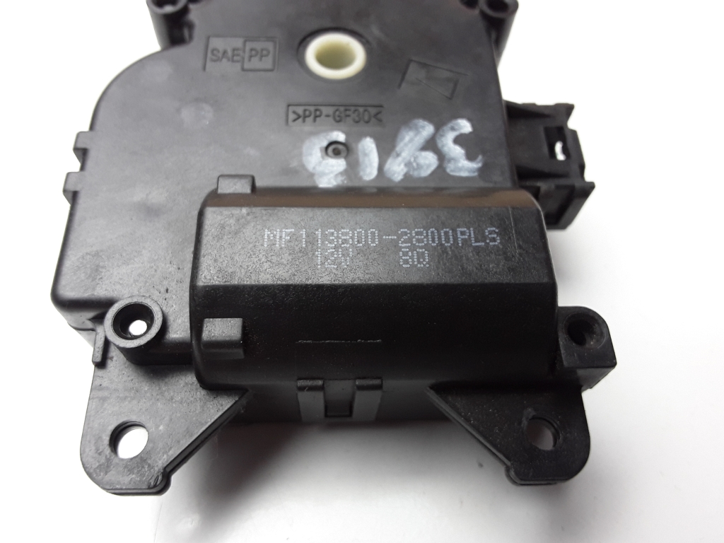 TOYOTA Auris 2 generation (2012-2015) Interiørvarmer klaffmotoraktuator 1138002800 23060533