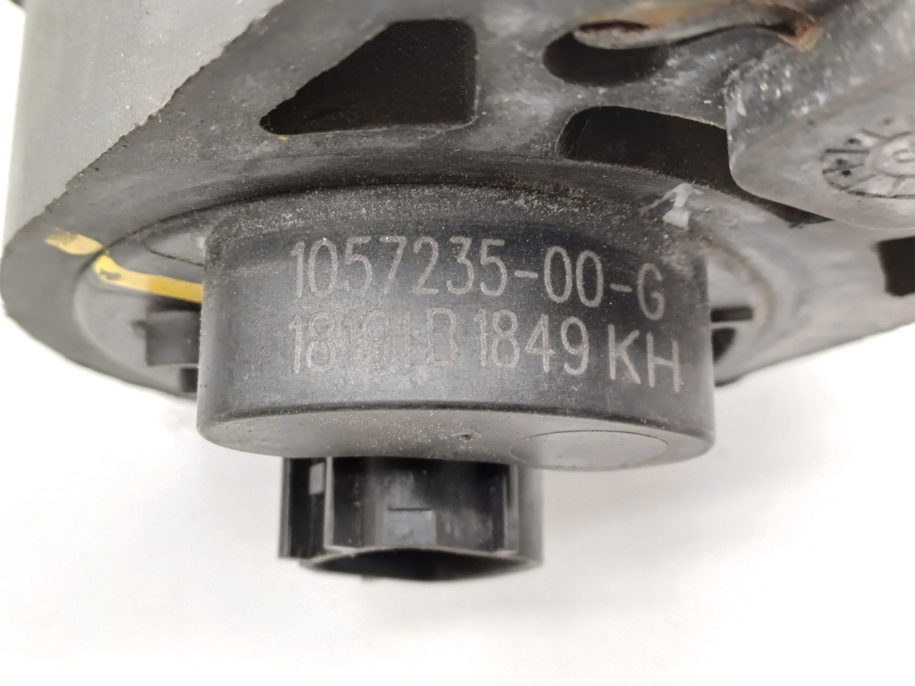 TESLA Model S 1 generation (2012-2024) Motor de circulație a apei 1057235-00-G 23172955