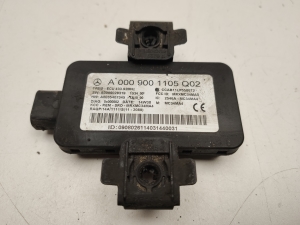 Mercedes Benz C-Class 205 (2014–2021) Tire pressure control module A0009001105 - 3