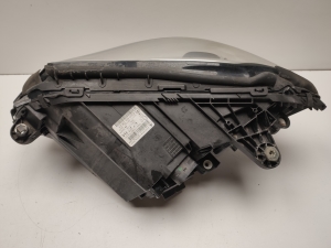 Mercedes Benz C-Class 205 (2014–2021) Esituli A2058200861 - 3