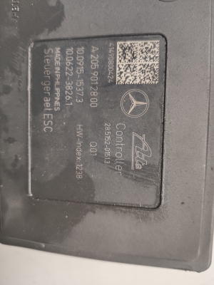 Mercedes Benz C-Class 205 (2014–2021) ABS plokk A2059012800 - 3