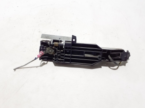 NISSAN Pulsar N17 (2013–2017) Front door external opening handle and its details - 4