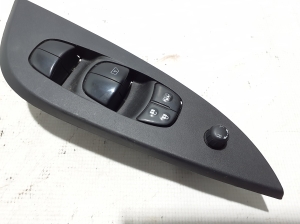 NISSAN Pulsar N17 (2013–2017) Front door glass switch 809613ZL0A - 2