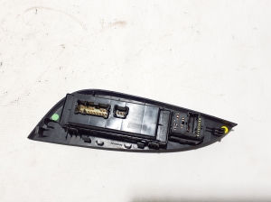 NISSAN Pulsar N17 (2013–2017) Front door glass switch 809613ZL0A - 4