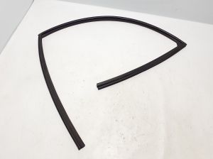 Front door rubber seal - 803313ZL0A