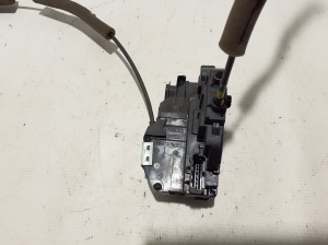 NISSAN Pulsar N17 (2013–2017) Front door lock 805003ZL0A - 2