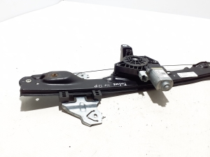NISSAN Pulsar N17 (2013–2017) Front door window regulator 807003ZL0B - 3