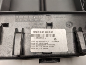 Mercedes Benz C-Class 205 (2014–2021) Keskkonsool A2056800096 - 4