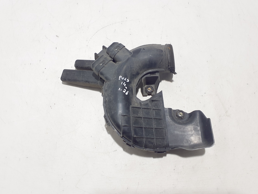 NISSAN Pulsar N17 (2013–2017) Air intake hose 165543DD0A NISSAN Pulsar N17 (2013–2017) Air intake hose 165543DD0A