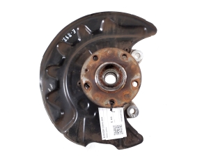 Front wheel hub - 