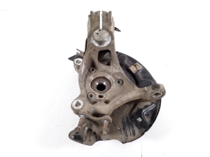 AUDI Q3 F3 (2018–2026) Front wheel hub - 4