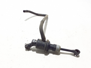 NISSAN Pulsar N17 (2013–2017) Siduri peasilinder 306101KA1A - 2