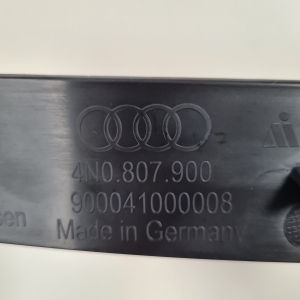 AUDI A8 D5 (2017–2026) Aizmugurējā bampera dekoratīvā līste 4N0807900 - 3