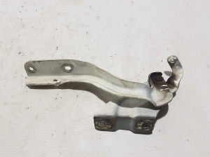 Hood hinge - 654003DN0A