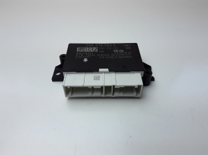 Parking system control unit - 5Qa919283E