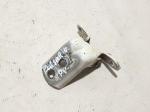   Charnière supérieure de porte avant  -  