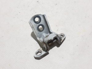 NISSAN Pulsar N17 (2013–2017) Front door top hinge - 2