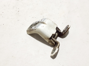 NISSAN Pulsar N17 (2013–2017) Rear side door lower hinge - 2
