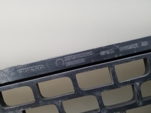 VOLVO V70 III (2007–2017) Front bumper lower grille 30763113 - 3