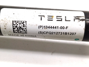 Tesla Model 3 3 (2016–2024) Tagumine õõtshoob 1044441-00-F - 2