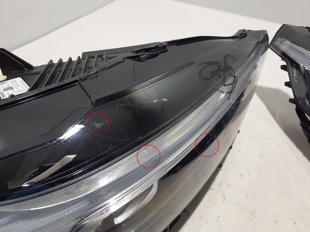 VOLVO XC60 2 generation (2017-2024) Front Headlights Set 23116967