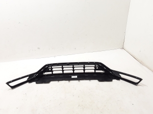  Front bumper lower grille 