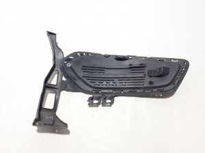  Front bumper lower grille 