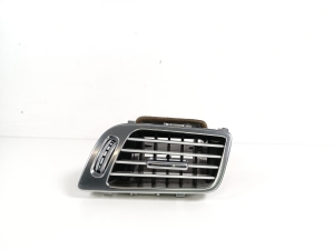   Interior panel ventilation grilles 