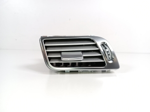  Interior panel ventilation grilles 