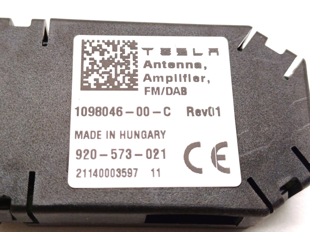 TESLA Model 3 1 generation (2017-2024) Antenos stiprintuvas 1098046-00-C 23093857