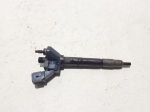  Fuel injector 