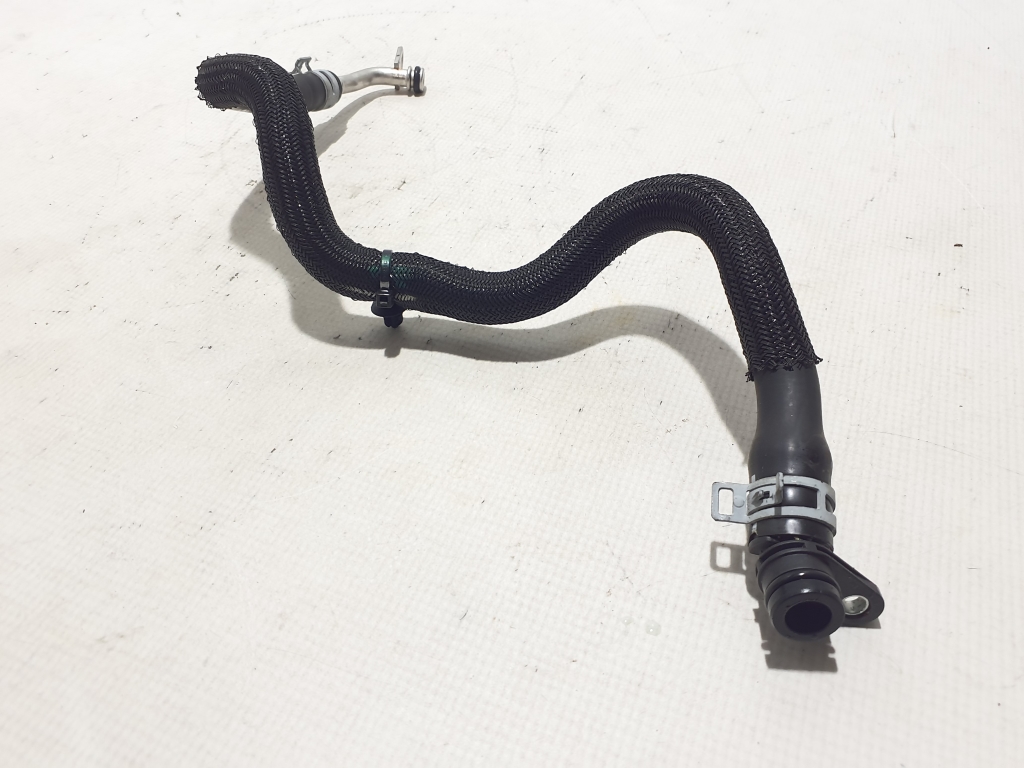 VOLVO XC60 2 generation (2017-2024) Oil return hose 32138846 23037727